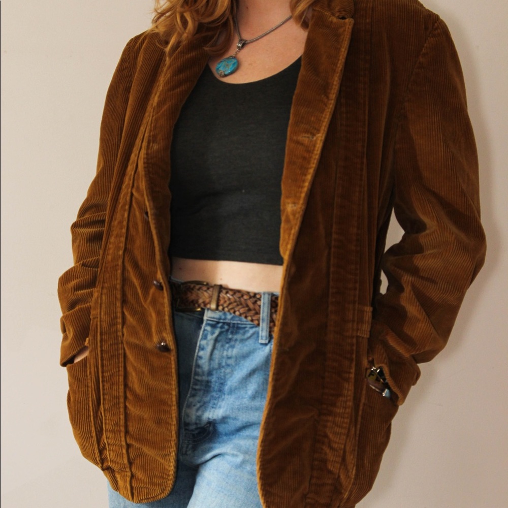 Oversized unisex mustard-colored corduroy blazer